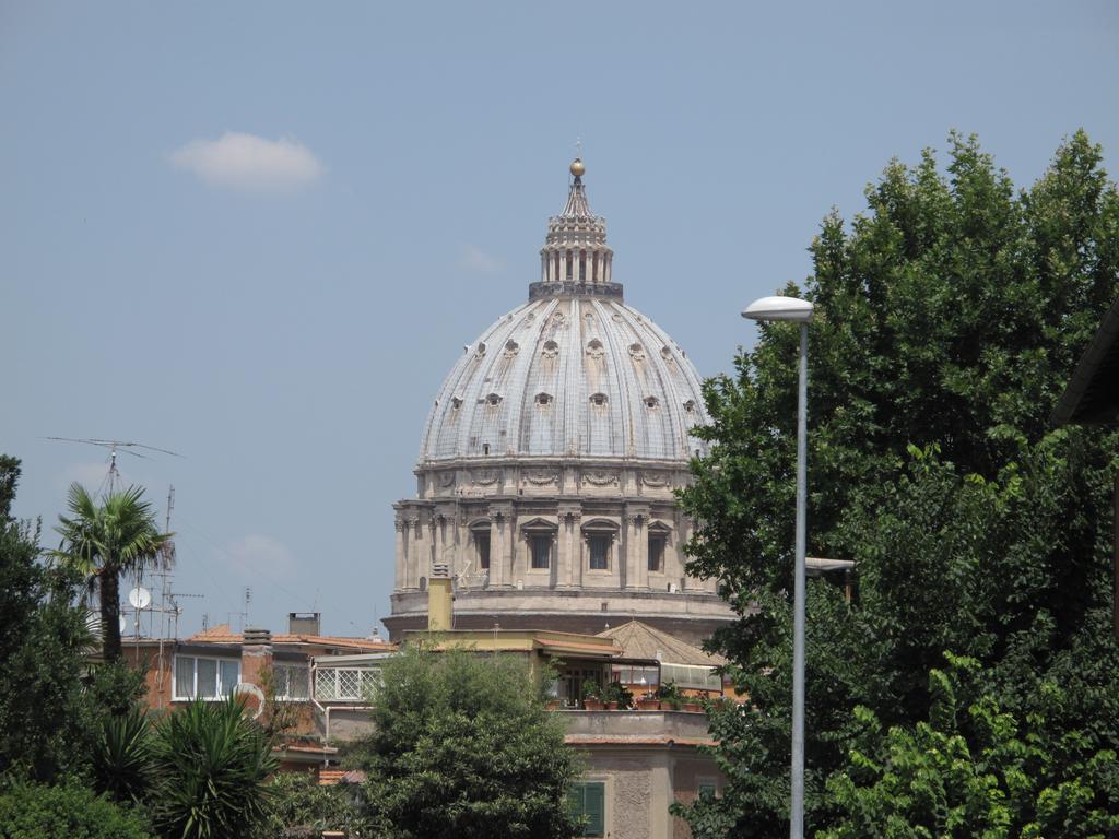 Ferrari Al Vaticano ローマ エクステリア 写真
